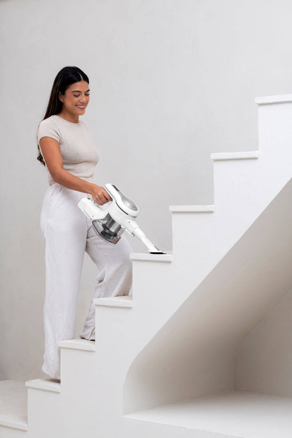 AG Steelstofzuiger. White.