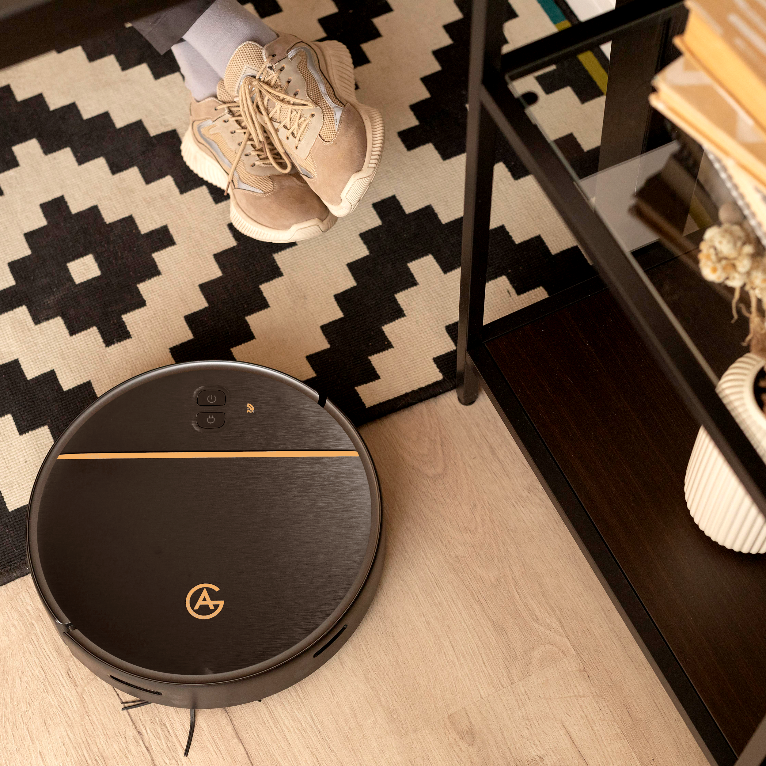 AG Robotstofzuiger met Dweilfunctie - Gold Stripe Design.