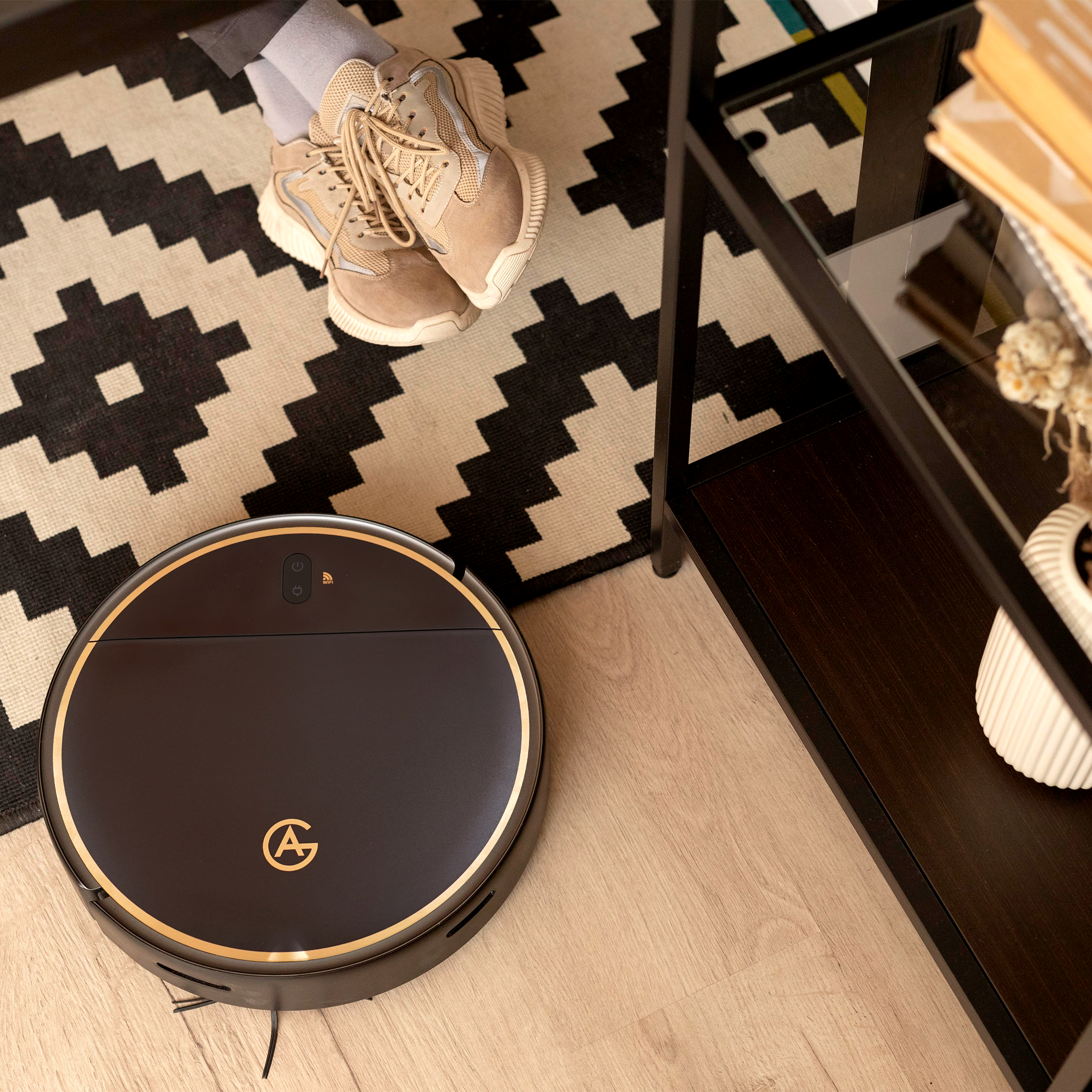 AG Robotstofzuiger met Dweilfunctie - Gold Ring Design.